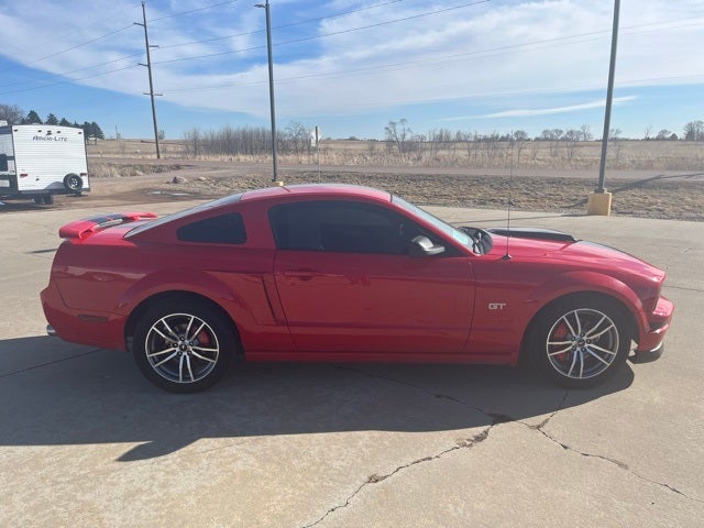 2005 Ford Mustang GT Premium