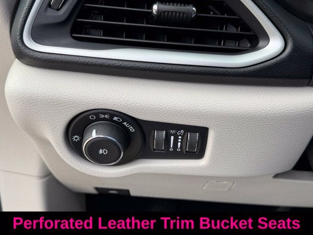 2020 Chrysler Pacifica Touring L