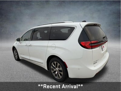 2024 Chrysler Pacifica Hybrid Pinnacle