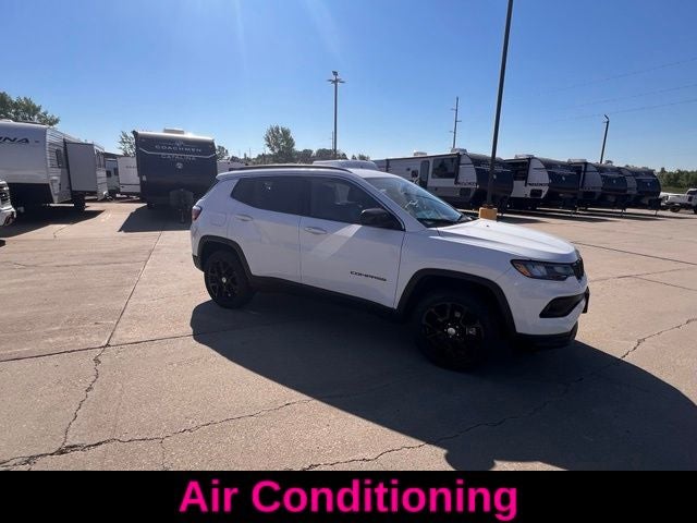 2023 Jeep Compass Latitude Lux