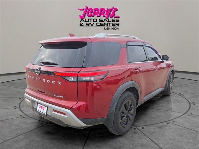 2023 Nissan Pathfinder SL