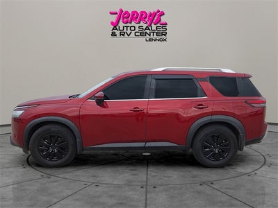 2023 Nissan Pathfinder SL