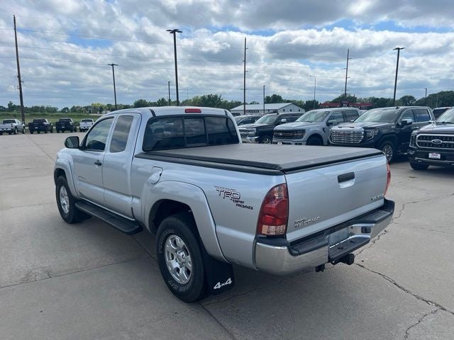 2006 Toyota Tacoma Base V6