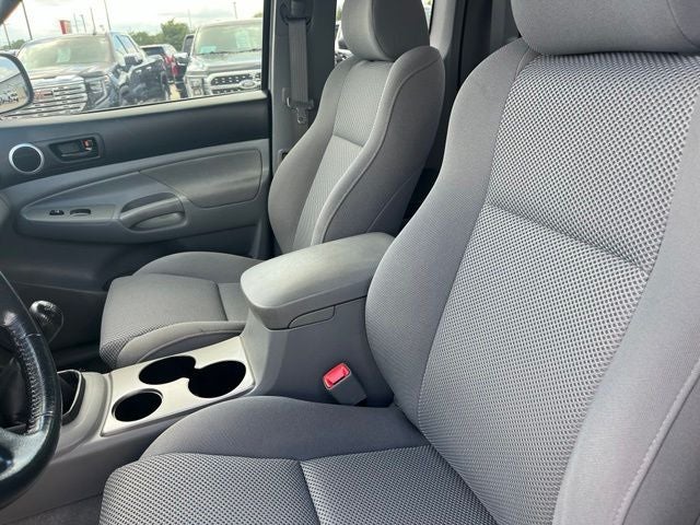 2006 Toyota Tacoma Base V6