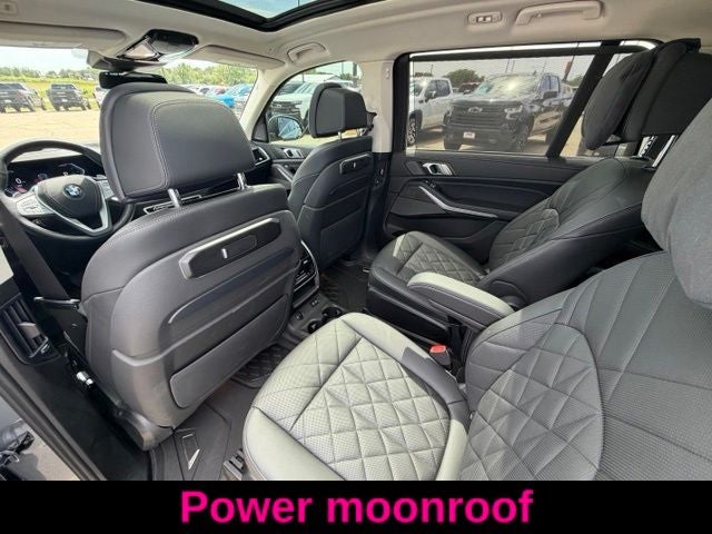 2025 BMW X7 xDrive40i