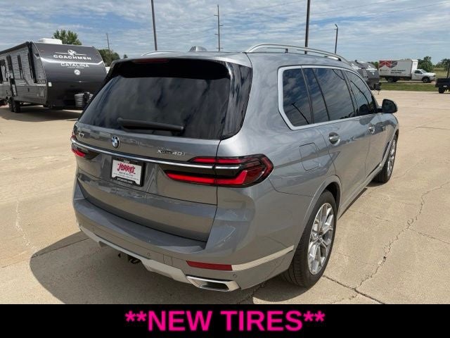 2025 BMW X7 xDrive40i