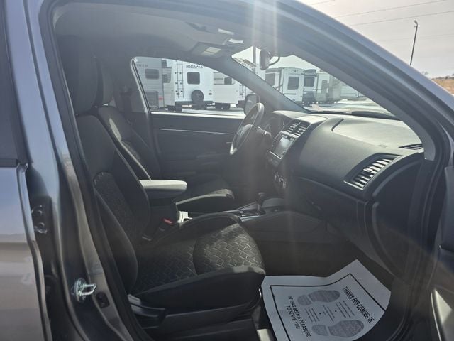 2025 Mitsubishi Outlander Sport Base