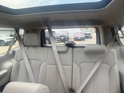 2024 Jeep Wagoneer L Series III