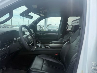 2024 Jeep Wagoneer Base