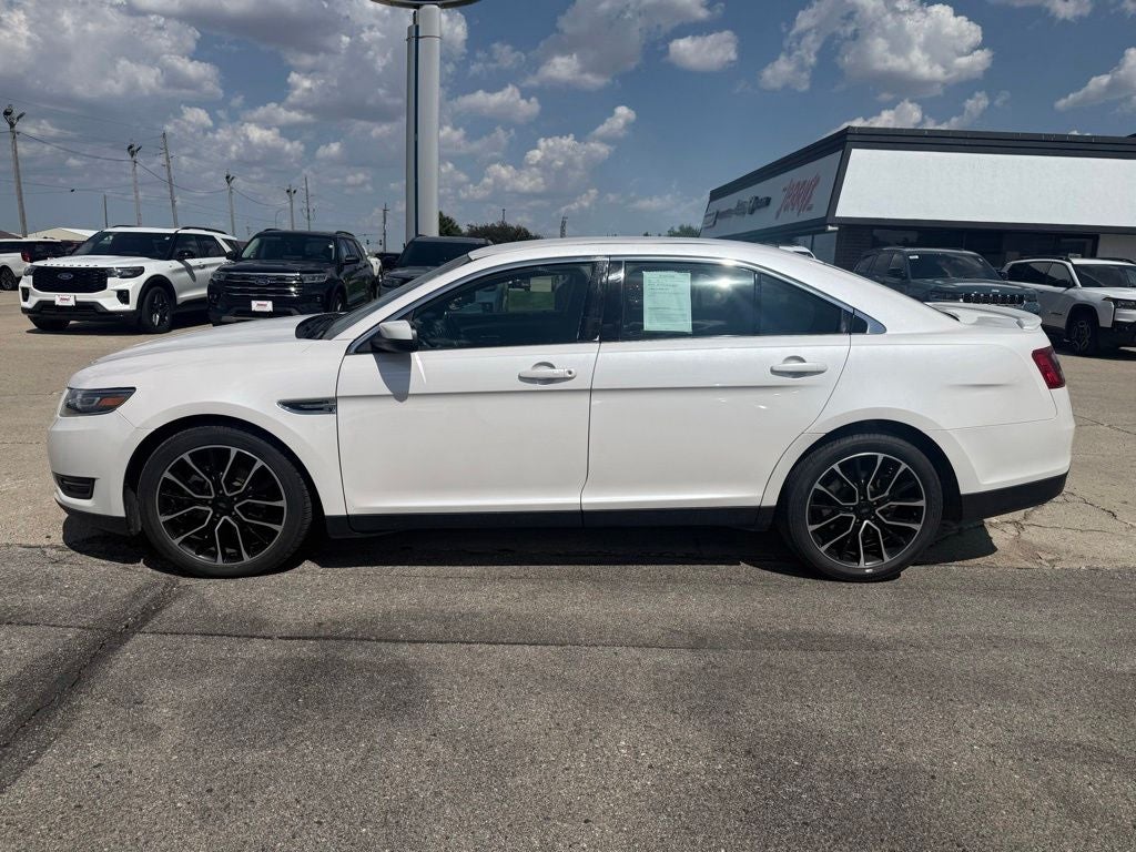 2018 Ford Taurus SEL
