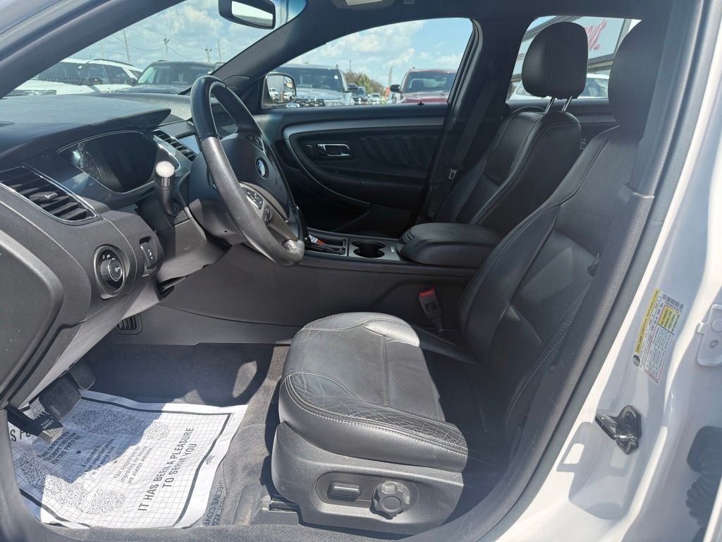 2018 Ford Taurus SEL