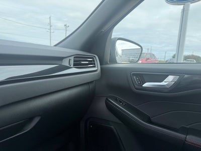 2024 Ford Escape ST-Line Elite