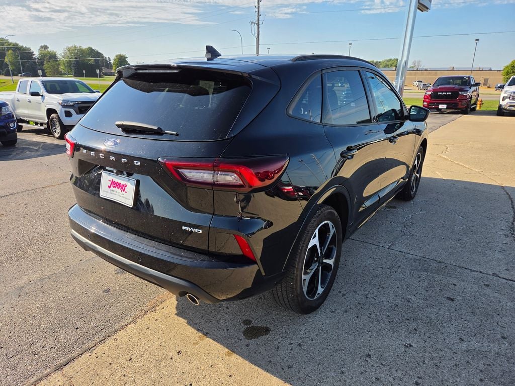 2024 Ford Escape ST-Line Elite