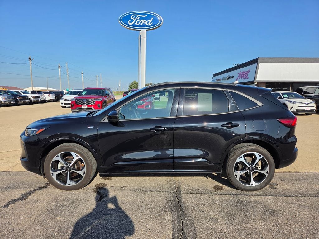 2024 Ford Escape ST-Line Elite