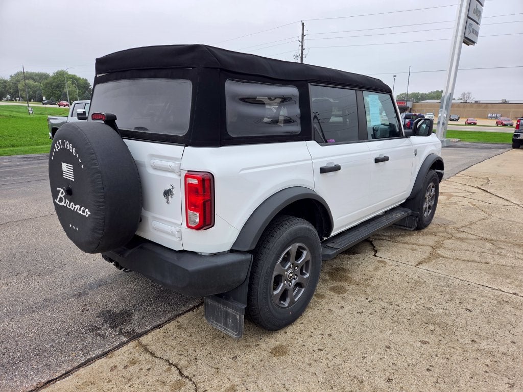 2023 Ford Bronco Base