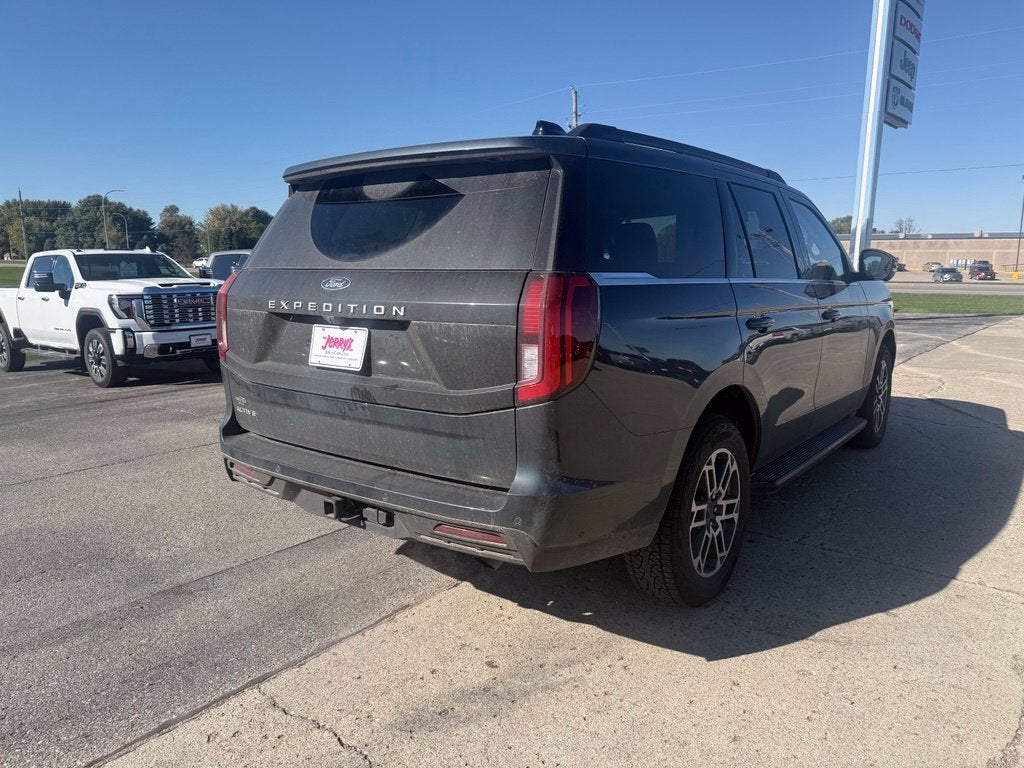 2025 Ford Expedition Active
