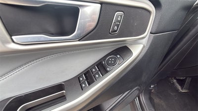 2023 Ford Explorer XLT 202A