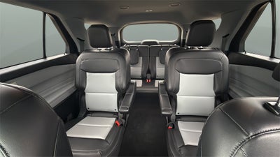 2023 Ford Explorer XLT 202A