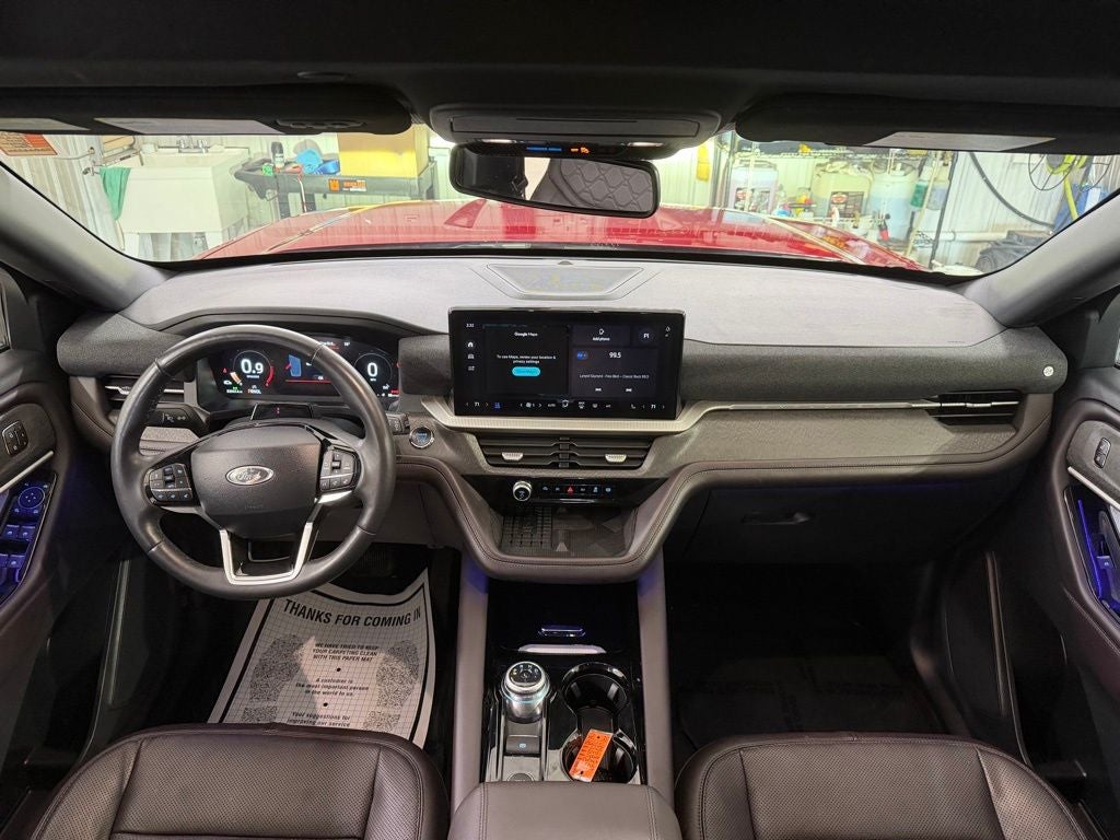 2025 Ford Explorer Platinum
