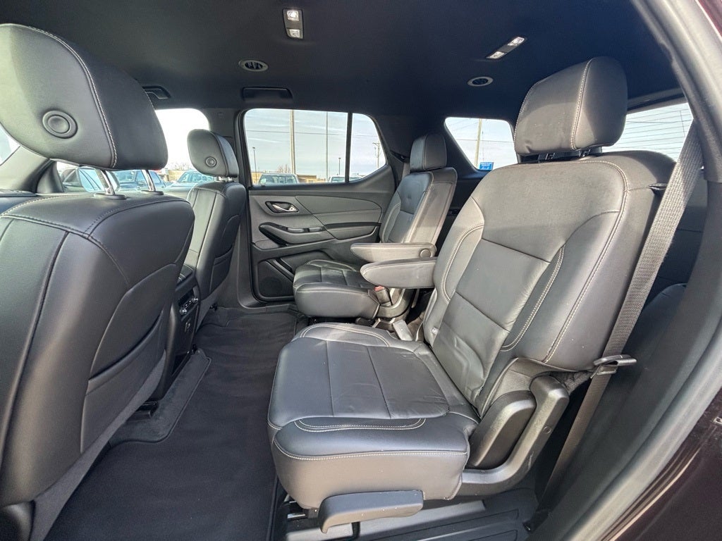 2022 Chevrolet Traverse LT Leather