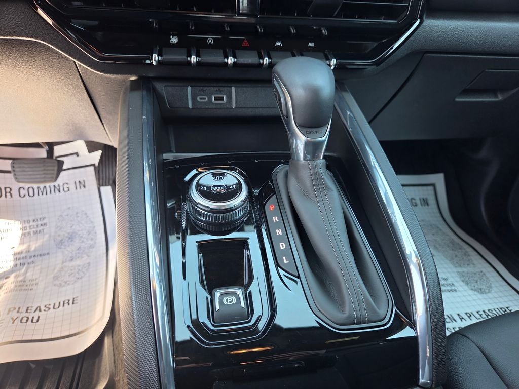 2025 GMC Canyon Elevation