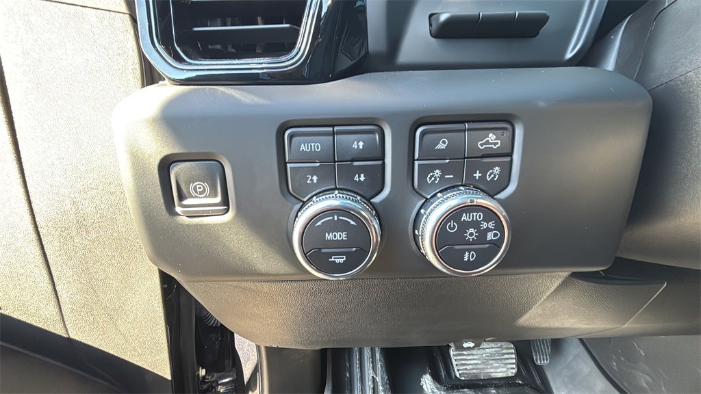 2024 GMC Sierra 1500 AT4 Short Box