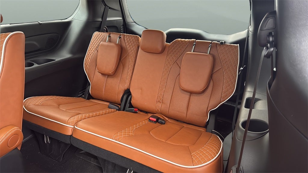 2024 Chrysler Pacifica Hybrid Pinnacle