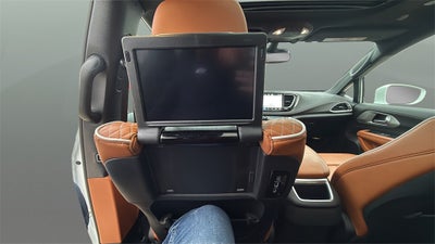 2024 Chrysler Pacifica Hybrid Pinnacle