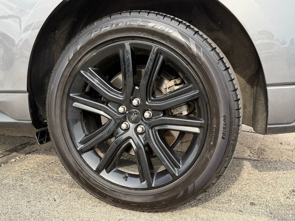 2022 Ford Edge ST Line