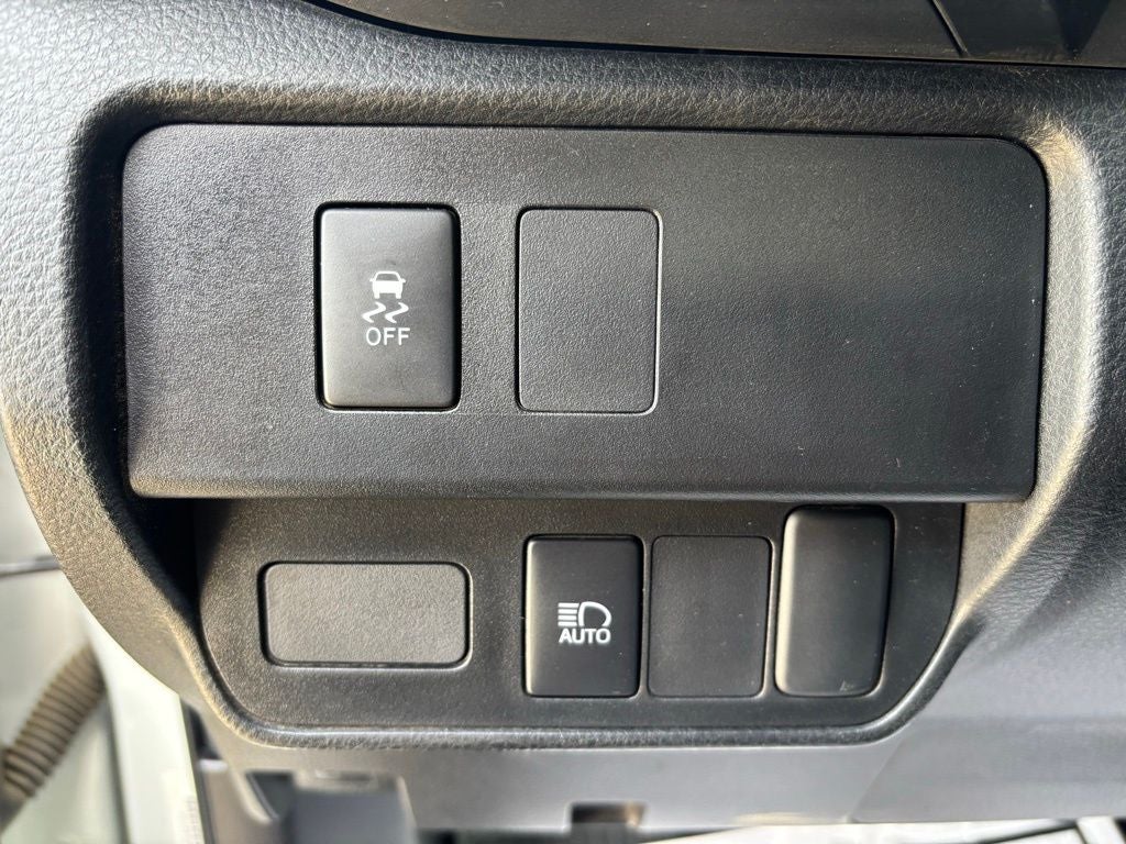 2022 Toyota Tacoma Base