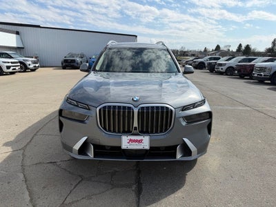 2025 BMW X7 xDrive40i