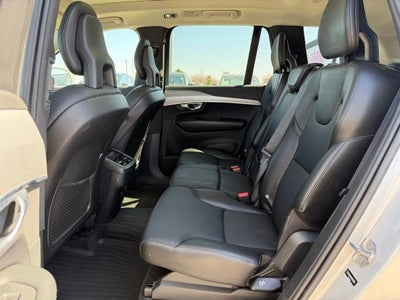 2021 Volvo XC90 T5 Momentum